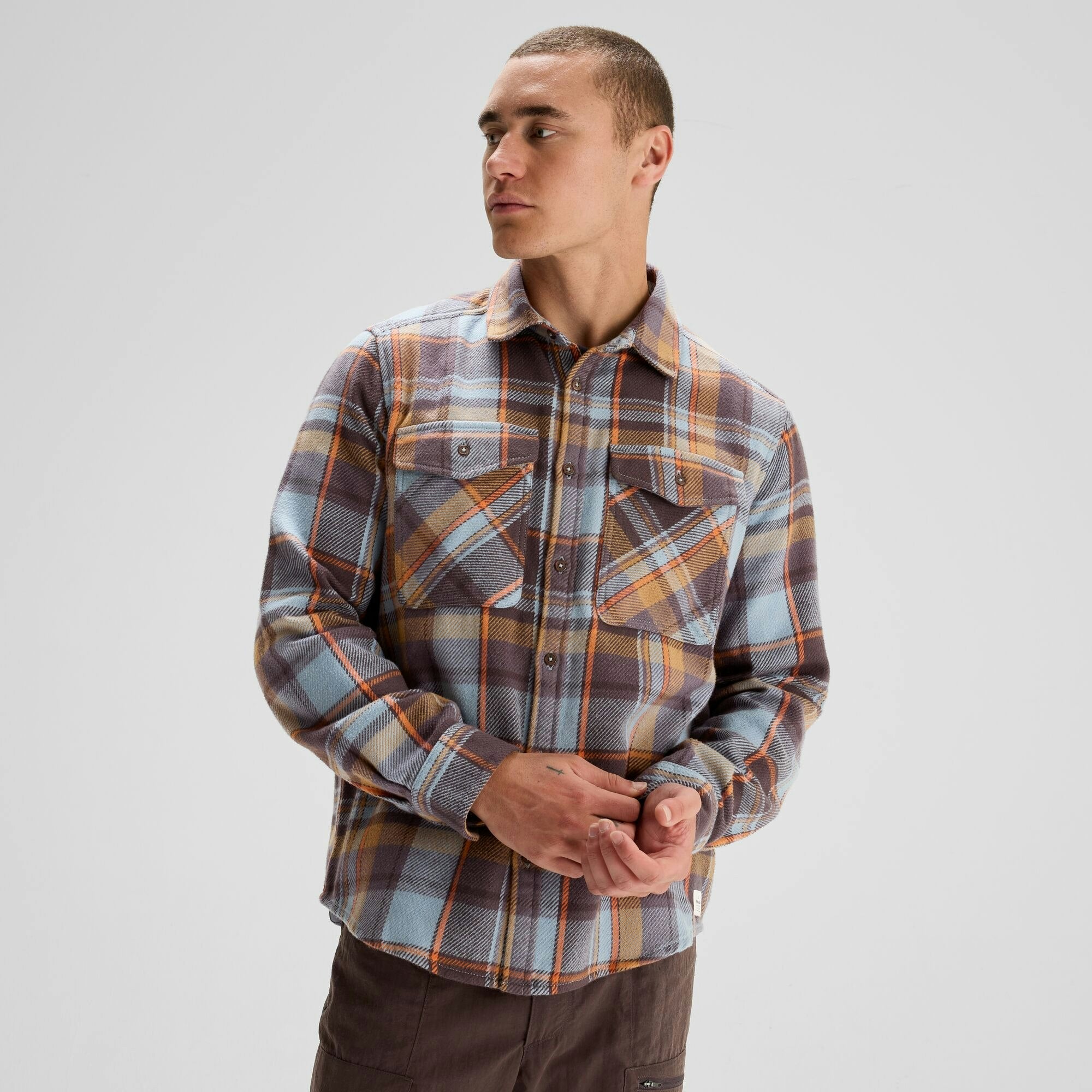 #color_Hut Plaid Vapor