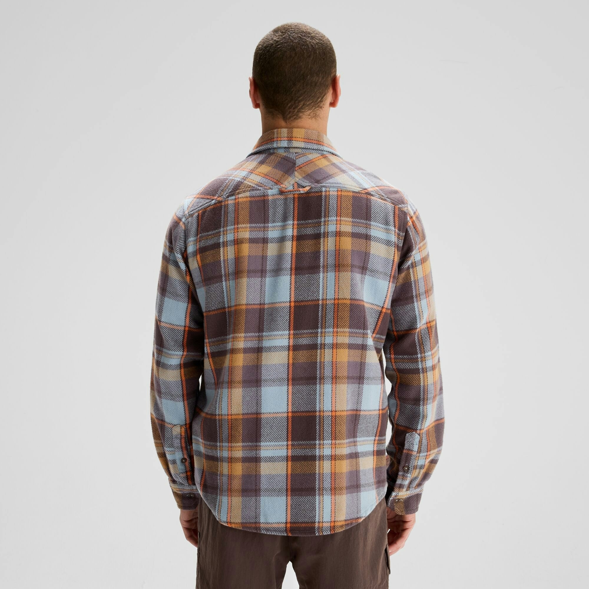 #color_Hut Plaid Vapor