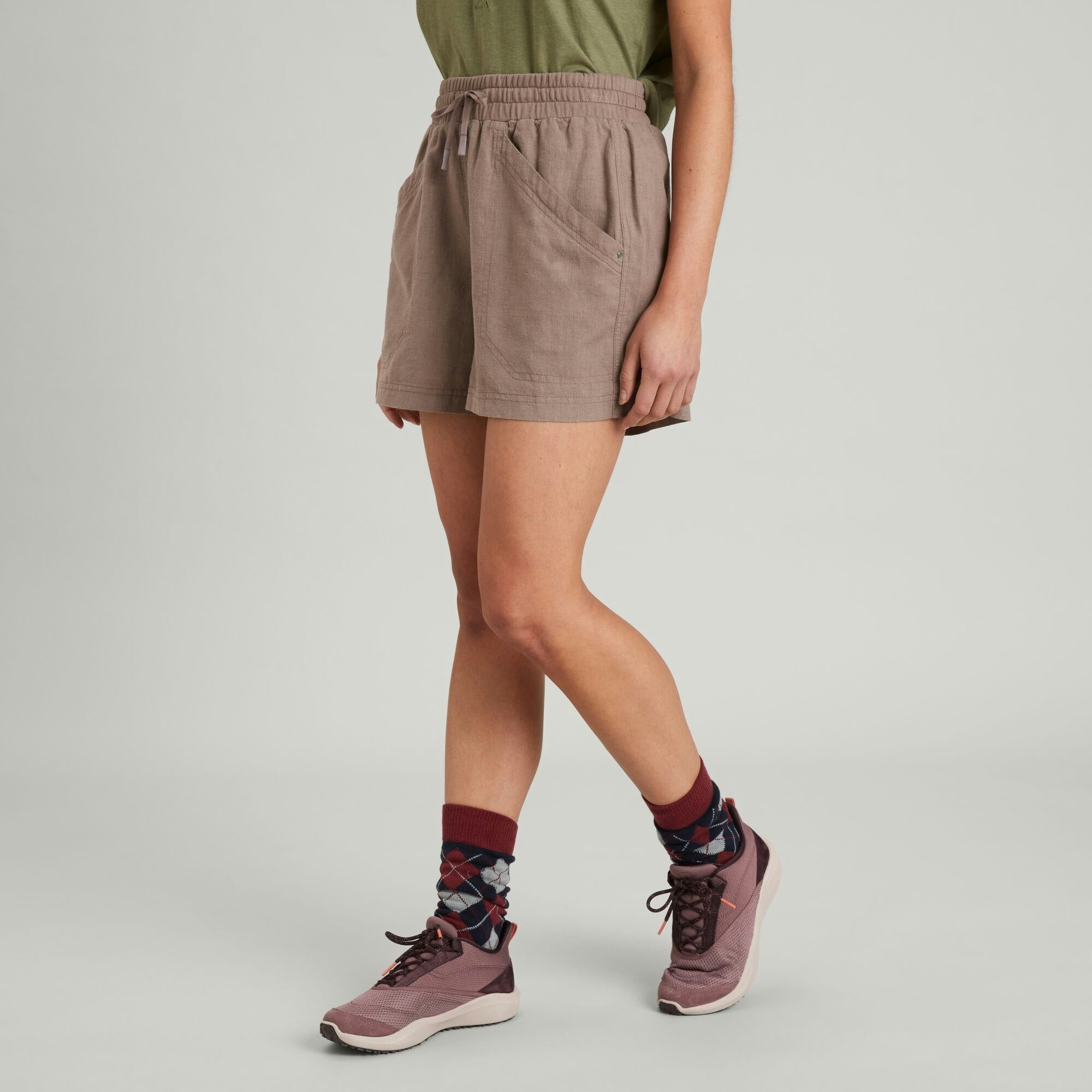 #color_Taupe