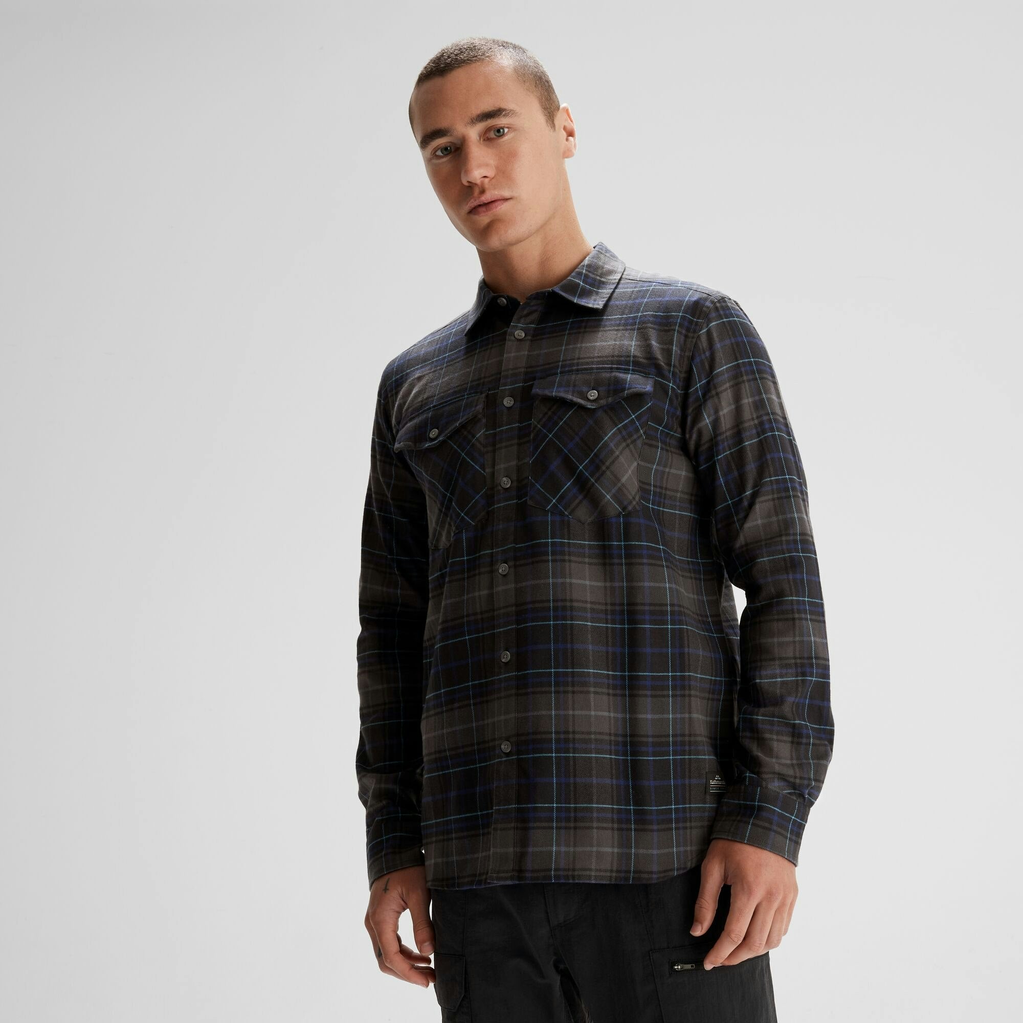 #color_Hillside Plaid Charcoal